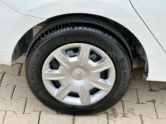 ELÇİ OTOMOTİVDEN HATASIZ 2014 MODEL 148 BİN KM MULTİMEDİA EKRAN