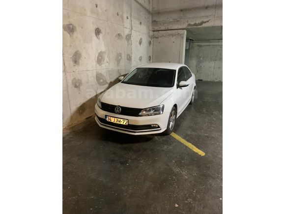 Sahibinden Volkswagen Jetta 1.6 TDi Trendline 2015 Model  125.000 km Beyaz