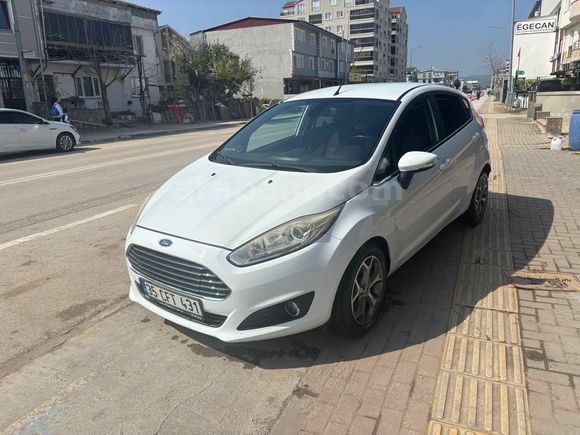 Sahibinden Ford Fiesta 1.5 TDCi Titanium 2013 Model 