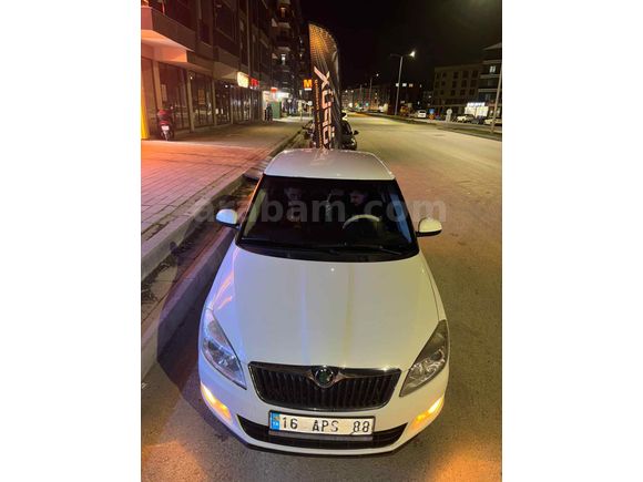 Sahibinden Skoda Fabia 1.2 Ambiente Dynamic 2011 Model 