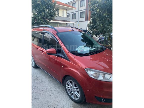 Sahibinden Ford Tourneo Courier 1.6 TDCi Titanium Plus 2015 Model