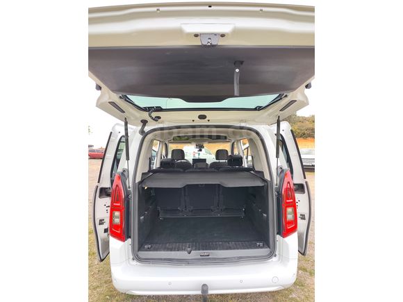 %20 FATURALI Sahibinden Opel Combo 1.5 CDTI Edition 2024 Model 
