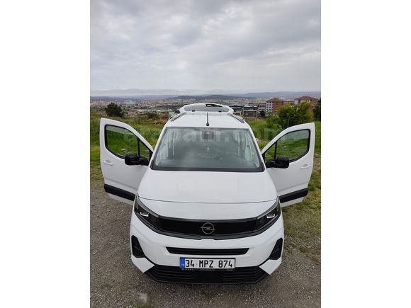 %20 FATURALI Sahibinden Opel Combo 1.5 CDTI Edition 2024 Model 