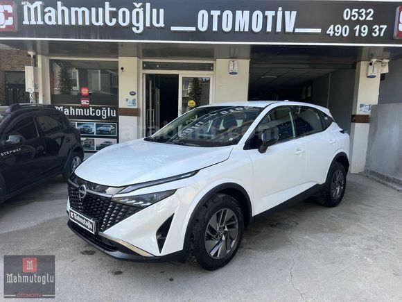 2025 Qashgai DEĞİŞENSİZ TIRAMERSİZ DÜŞÜK KM İKİ YARI LOKAL BOYA