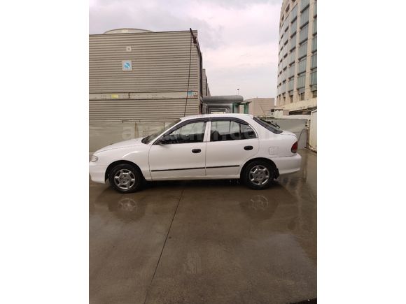 Beyaz Accent 1.5 GLS 98 Model Bakımlı