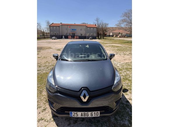 Sahibinden Renault Clio 0.9 TCe Joy 2020 Model 