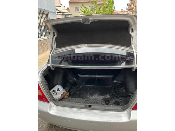 son birhafta son fiyatı Toyota Corolla 1.6 Sol 2004 Model