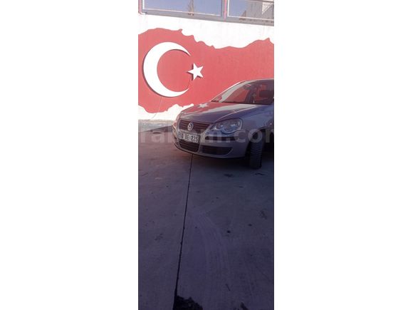 Sahibinden Volkswagen Polo 1.4 Trendline 2008 Model  248.000 km Gri (metalik)