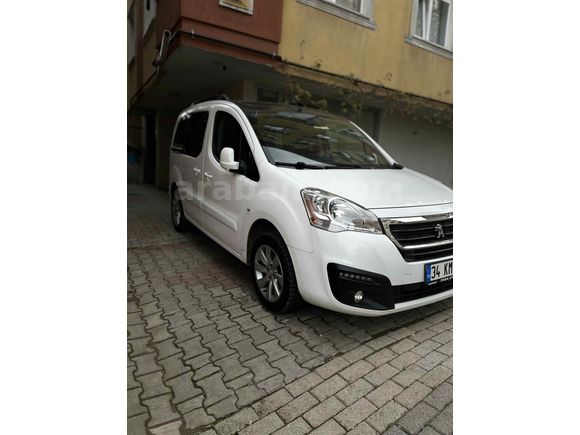 Sahibinden Peugeot Partner 1.6 HDI Zenith 2017 Model  86.000 km Beyaz