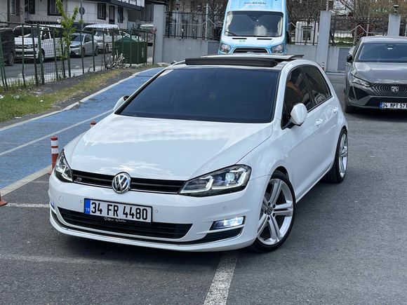 SAHİBİNDEN 2016 ÇIKIŞLI/DÜŞÜK KM/CAM TAVAN/OTOMATİK/CAR PLAY