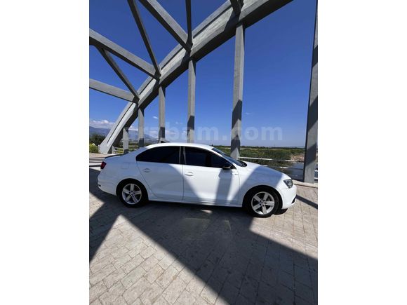 Sahibinden Volkswagen Jetta 1.6 TDi Comfortline 2014 Model 
