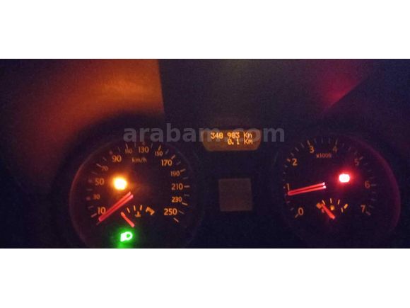 Sahibinden Renault Megane 1.5 dCi Dynamique 2004 Model 