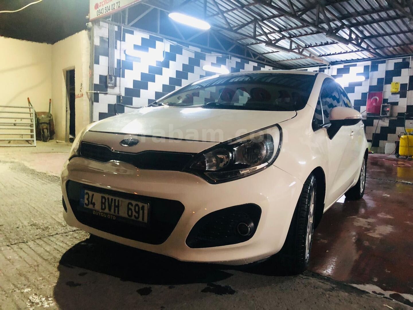 Sahibinden Kia Rio 1.25 CVVT Fancy 2012 Model İstanbul 190.000 km Beyaz 3