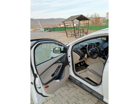 Sahibinden Ford Focus 1.6 Ti-VCT Style 2013 Model
