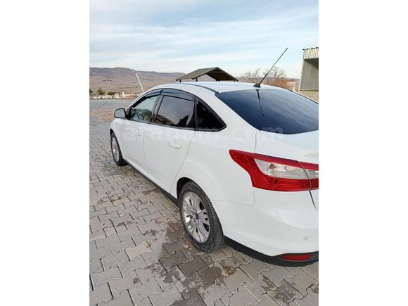 Sahibinden Ford Focus 1.6 Ti-VCT Style 2013 Model