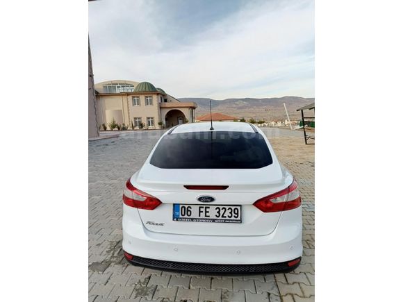 Sahibinden Ford Focus 1.6 Ti-VCT Style 2013 Model