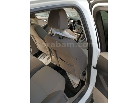 Sahibinden Ford Focus 1.6 Ti-VCT Style 2013 Model