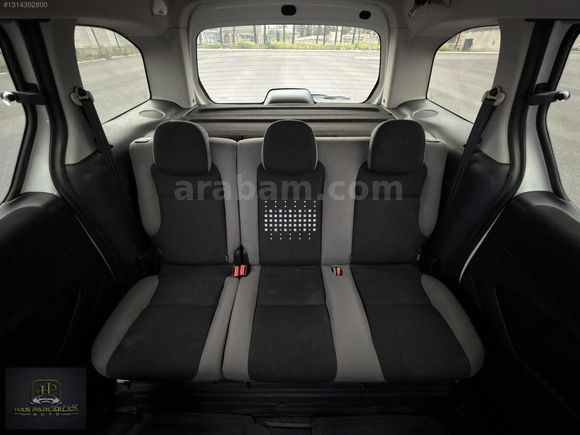 2015 MODEL-1.6 HDİ-SELECTİON-92 HP-DÜŞÜK KM-BAKIMLI-