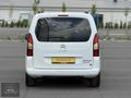2015 MODEL-1.6 HDİ-SELECTİON-92 HP-DÜŞÜK KM-BAKIMLI-