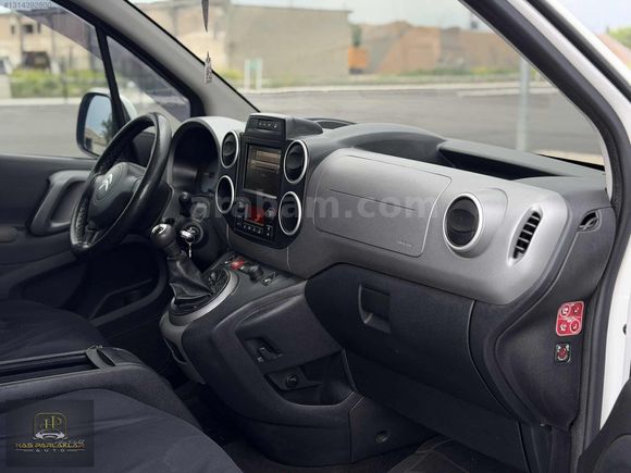 2015 MODEL-1.6 HDİ-SELECTİON-92 HP-DÜŞÜK KM-BAKIMLI-