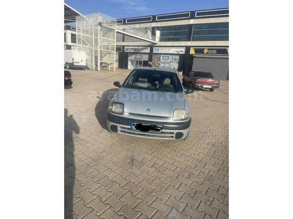 Sahibinden Renault Clio 1.4 RTA 2000 Model 