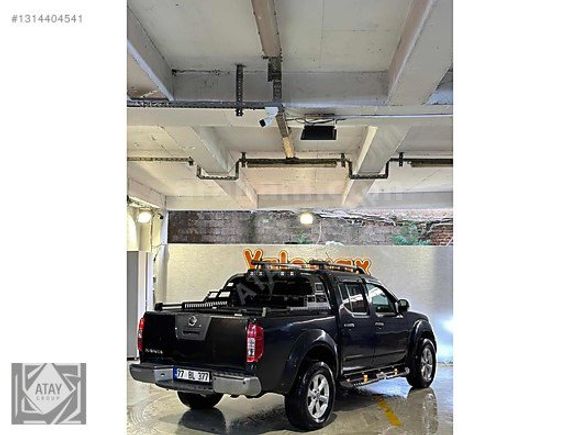 NAVARA 2.5D 4x4 LE PLATİNUM COMFORT PACK