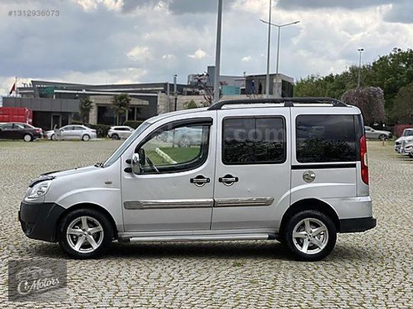 CO MOTORS'DAN 2010 MODEL FİAT DOBLO 1.3 MJT. SAFELİNE DEĞİŞENSİZ