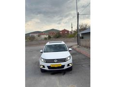 HATASIZ BOYASIZ CAM TAVAN DERİ DÖŞEME LED FARLI 4ÇEKER TIGUAN 