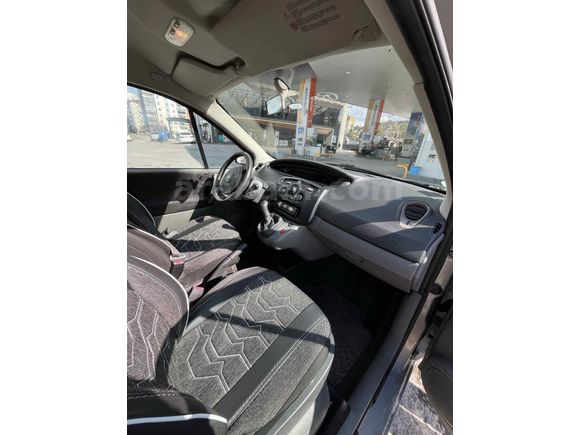 Sahibinden Renault Scenic 1.6 Authentique 2005 Model 