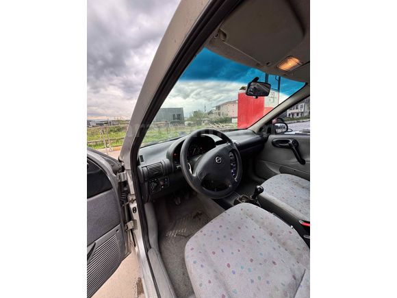 Sahibinden Opel Corsa 1.2 Swing 2000 Model  170.000 km Gri