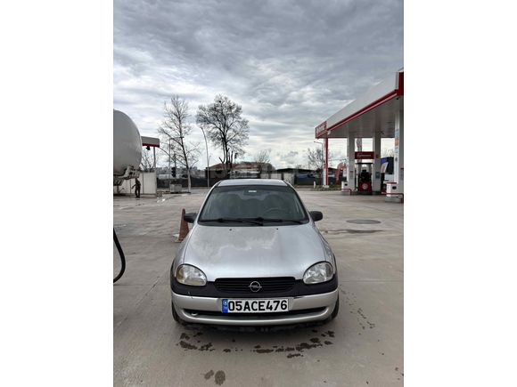 Sahibinden Opel Corsa 1.2 Swing 2000 Model  170.000 km Gri