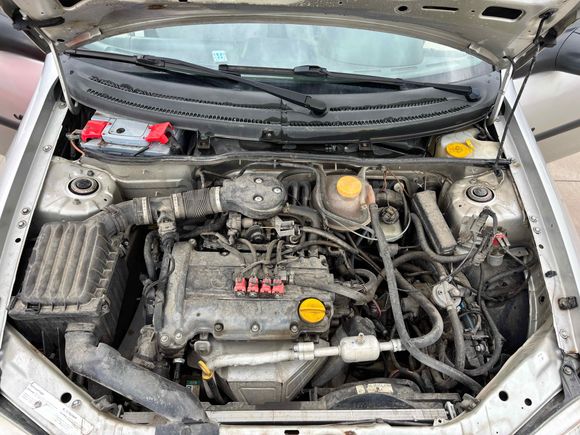 Sahibinden Opel Corsa 1.2 Swing 2000 Model  170.000 km Gri