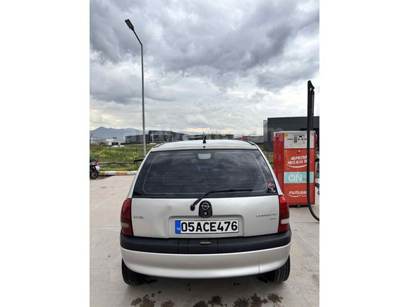 Sahibinden Opel Corsa 1.2 Swing 2000 Model  170.000 km Gri