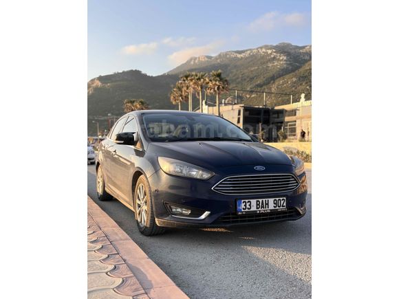 Sahibinden Ford Focus 1.5 TDCi Titanium 2016 Model  220.000 km Lacivert