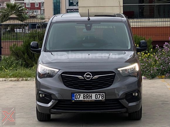 CAM TAVAN/ OTOMATİK /DEĞİŞENSİZ/ 2021 COMBO 1.5 DİZEL /73 BİN KM