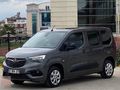 CAM TAVAN/ OTOMATİK /DEĞİŞENSİZ/ 2021 COMBO 1.5 DİZEL /73 BİN KM