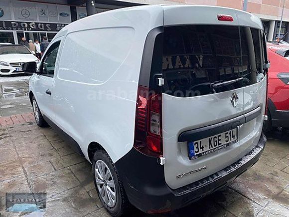 "V.KARATAŞ" 2023 RENAULT EXPRESS VAN 1.5BlueDcı JOY 27.000KM