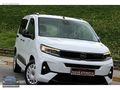 2025 HATASIZ BOYASIZ 9.000 KMde COMBO OTOMATİK 130 PS NAVİGASYON