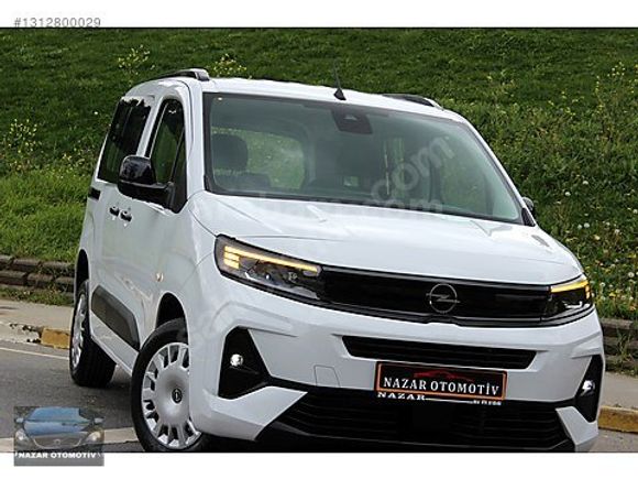 2025 HATASIZ BOYASIZ 9.000 KMde COMBO OTOMATİK 130 PS NAVİGASYON