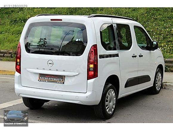 2025 HATASIZ BOYASIZ 9.000 KMde COMBO OTOMATİK 130 PS NAVİGASYON