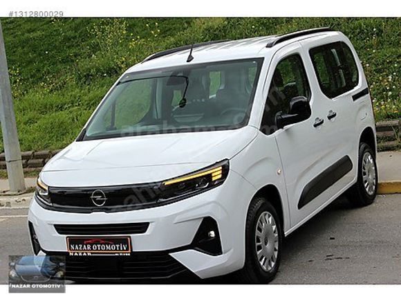 2025 HATASIZ BOYASIZ 9.000 KMde COMBO OTOMATİK 130 PS NAVİGASYON