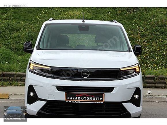 2025 HATASIZ BOYASIZ 9.000 KMde COMBO OTOMATİK 130 PS NAVİGASYON
