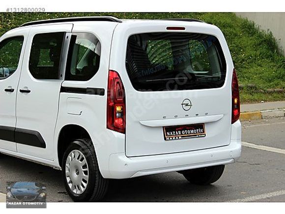 2025 HATASIZ BOYASIZ 9.000 KMde COMBO OTOMATİK 130 PS NAVİGASYON