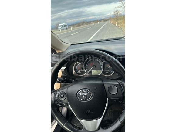 Sahibinden Toyota Corolla 1.4 D-4D Advance 2013 Model