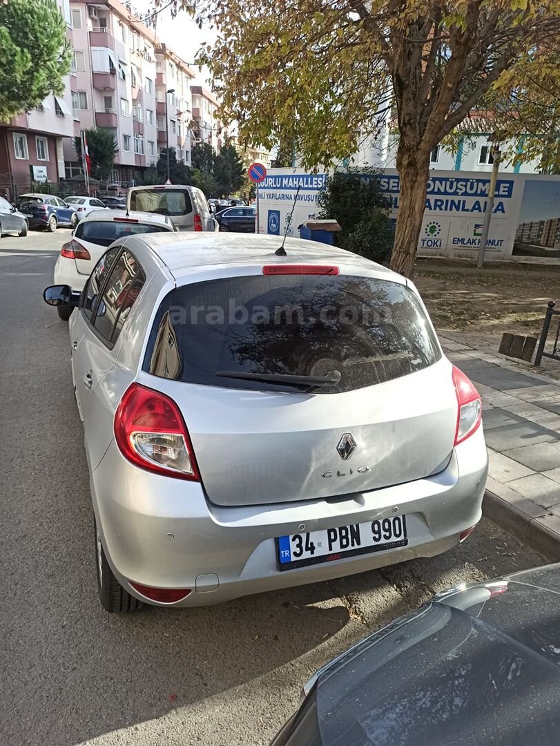 Sahibinden Renault Clio 1.5 dCi Extreme 2011 Model İstanbul 304.500 km Gri (Gümüş) 4