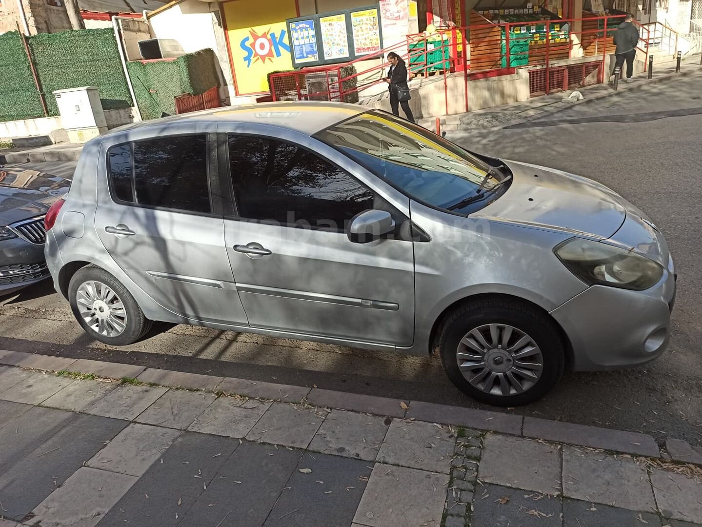 Sahibinden Renault Clio 1.5 dCi Extreme 2011 Model İstanbul 304.500 km Gri (Gümüş) 5