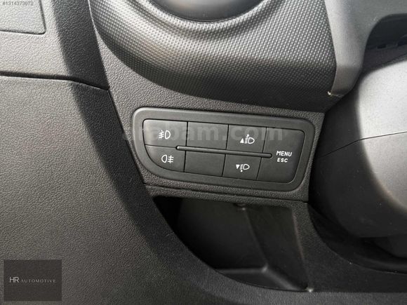 HR | 1.4 HDI SX Plus Vizyon - Orj Navigasyon - Park Sensörü