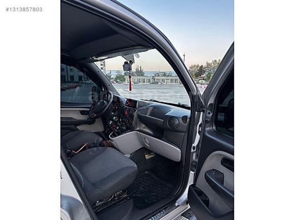 ŞENTÜRKLERDEN FIAT DOBLO KLİMALI HASAR KAYITSIZ YENİ MUAYENELİ