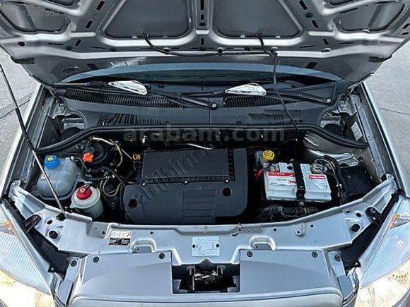 ŞENTÜRKLERDEN FIAT DOBLO KLİMALI HASAR KAYITSIZ YENİ MUAYENELİ