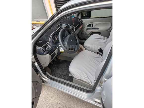 Sahibinden Renault Clio 1.4 Privilege 2002 Model